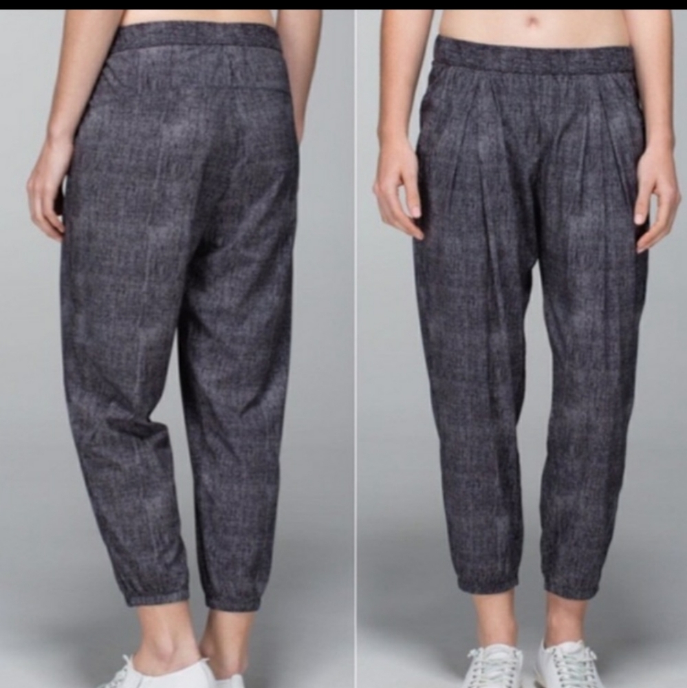 Lululemon Rollin' With My Omies Pant